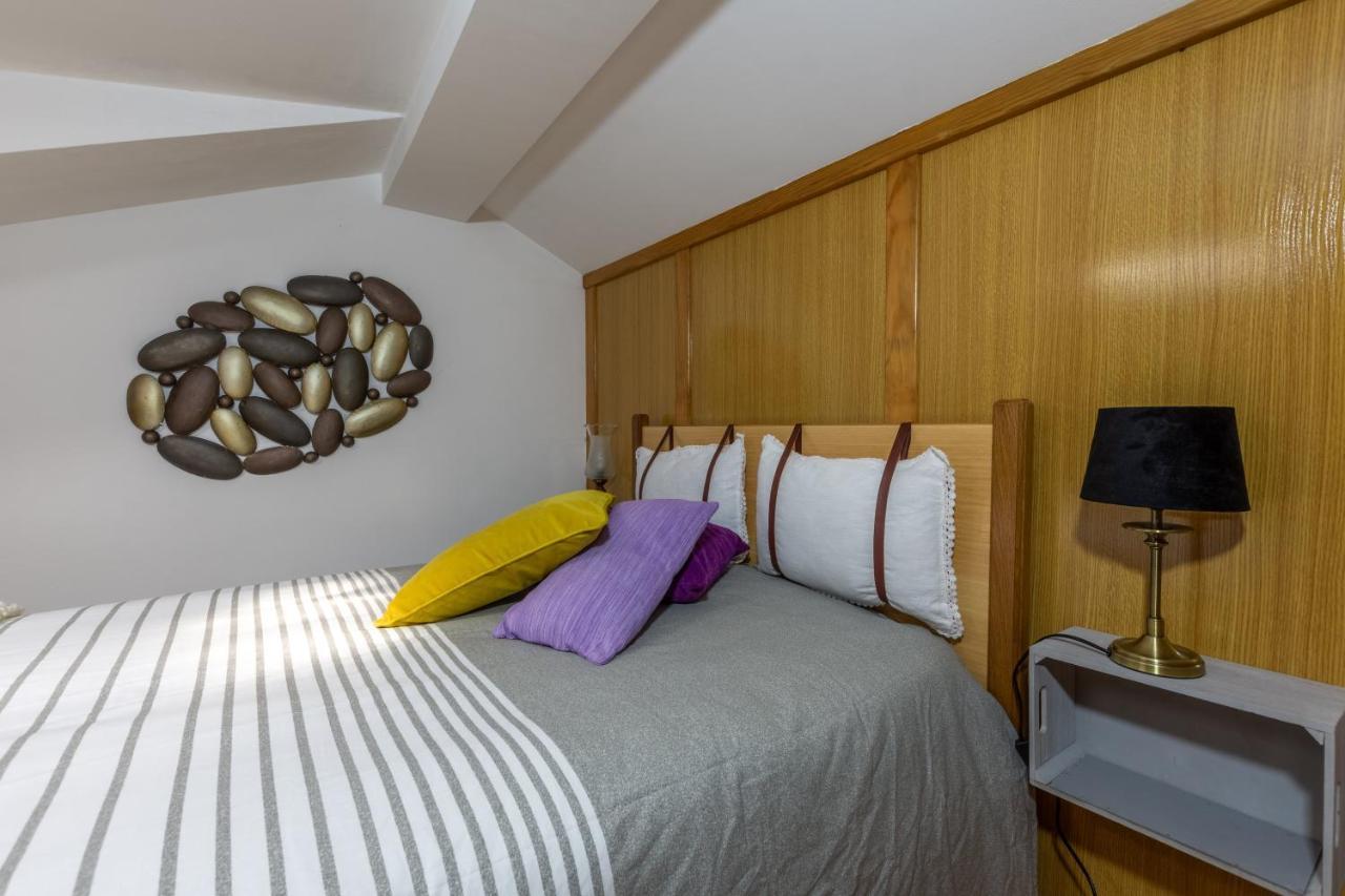 A Casa Da Rapariga De Cabelo Azul Lejlighed Manteigas Eksteriør billede